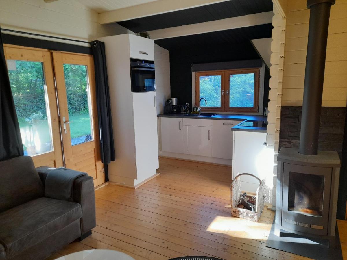 Carpe Diem, Het Ruime Chalet Met Houtkachel Nabij Wildlands Emmen Schoonebeek Exterior foto